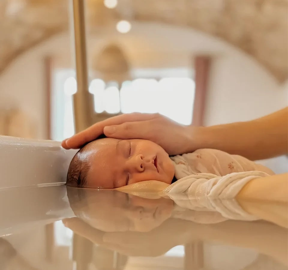 Bébé et le bain : fréquence, pleurs et bons gestes d'hygiène